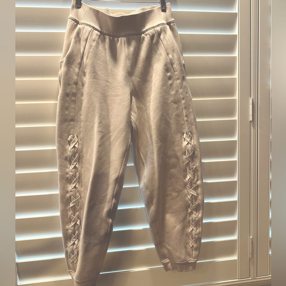 Lululemon Scuba Oversized Braided Detail Joggers in Cream